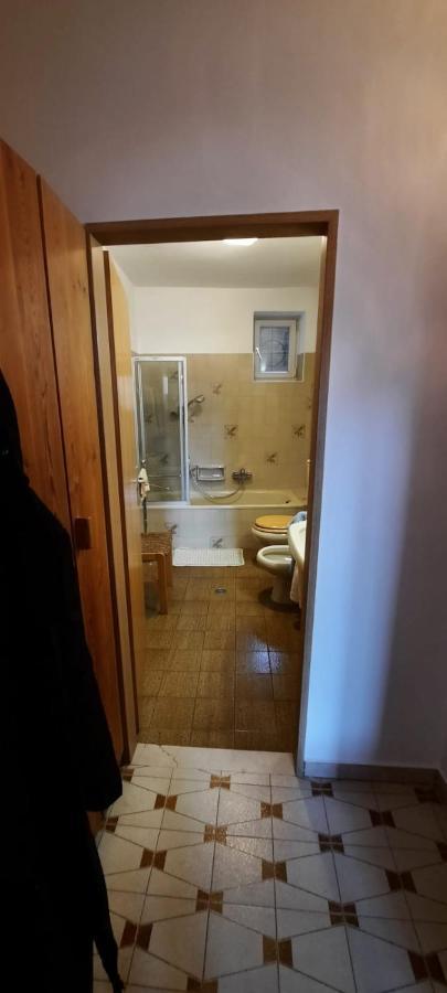 Hof Am Brunnen Apartment Cornaiano Luaran gambar